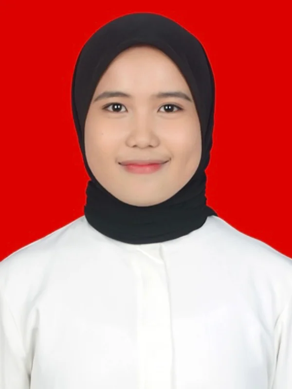 Rizky Novwintasari, S.Tr.Farm