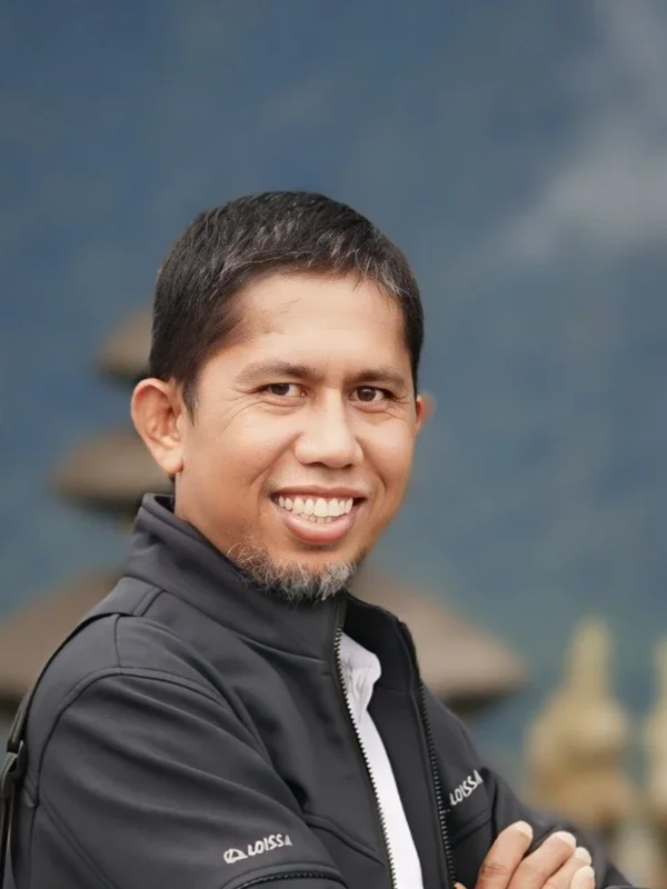 Dr. Syamsul Bahri, S. Pd., SE., MM
