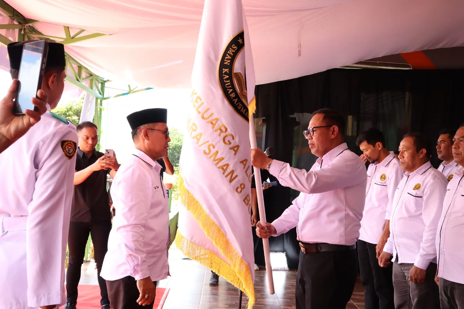 Pelantikan IKA, Sah Secara De Facto Maupun De Jure
